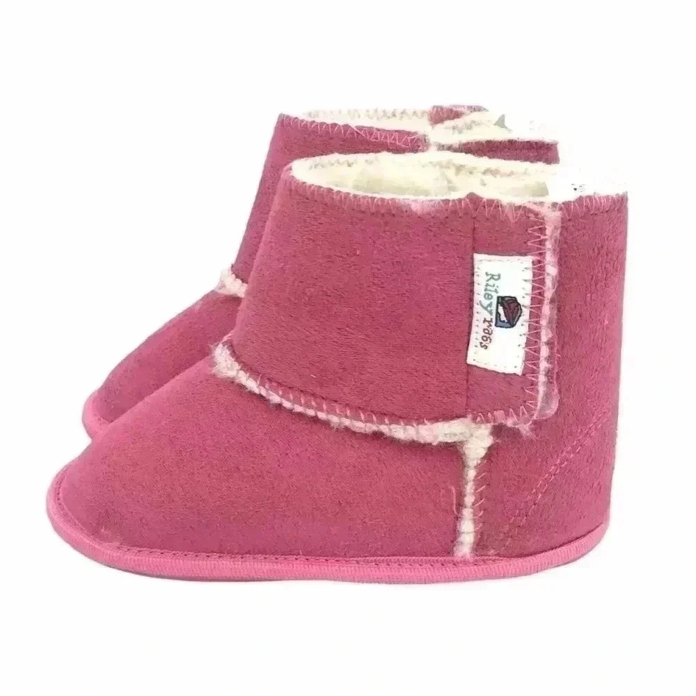Rileyroos Caters Baby Booties 18–24M Hot Pink Suede Walker Shoes NWT Flexible - Picture 1 of 16